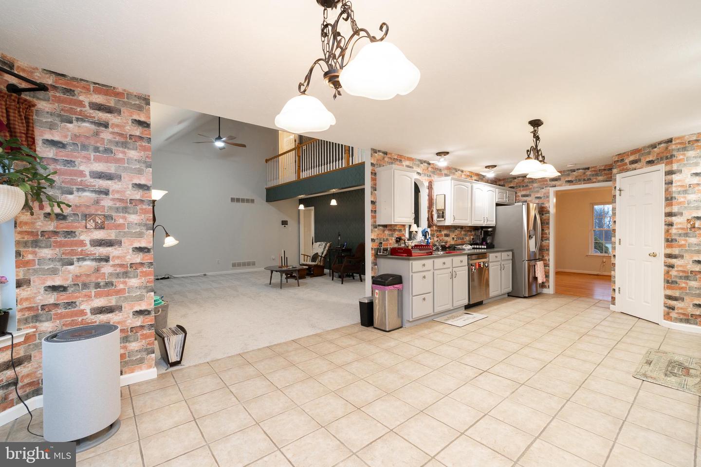 3915 APPLE PIE RIDGE RD, WINCHESTER, Virginia 22603, 5 Bedrooms Bedrooms, ,3 BathroomsBathrooms,Residential,For sale,3915 APPLE PIE RIDGE RD,VAFV2038588 MLS # VAFV2038588