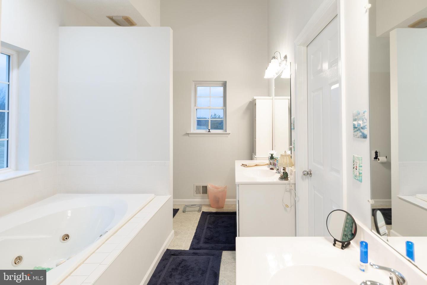 3915 APPLE PIE RIDGE RD, WINCHESTER, Virginia 22603, 5 Bedrooms Bedrooms, ,3 BathroomsBathrooms,Residential,For sale,3915 APPLE PIE RIDGE RD,VAFV2038588 MLS # VAFV2038588