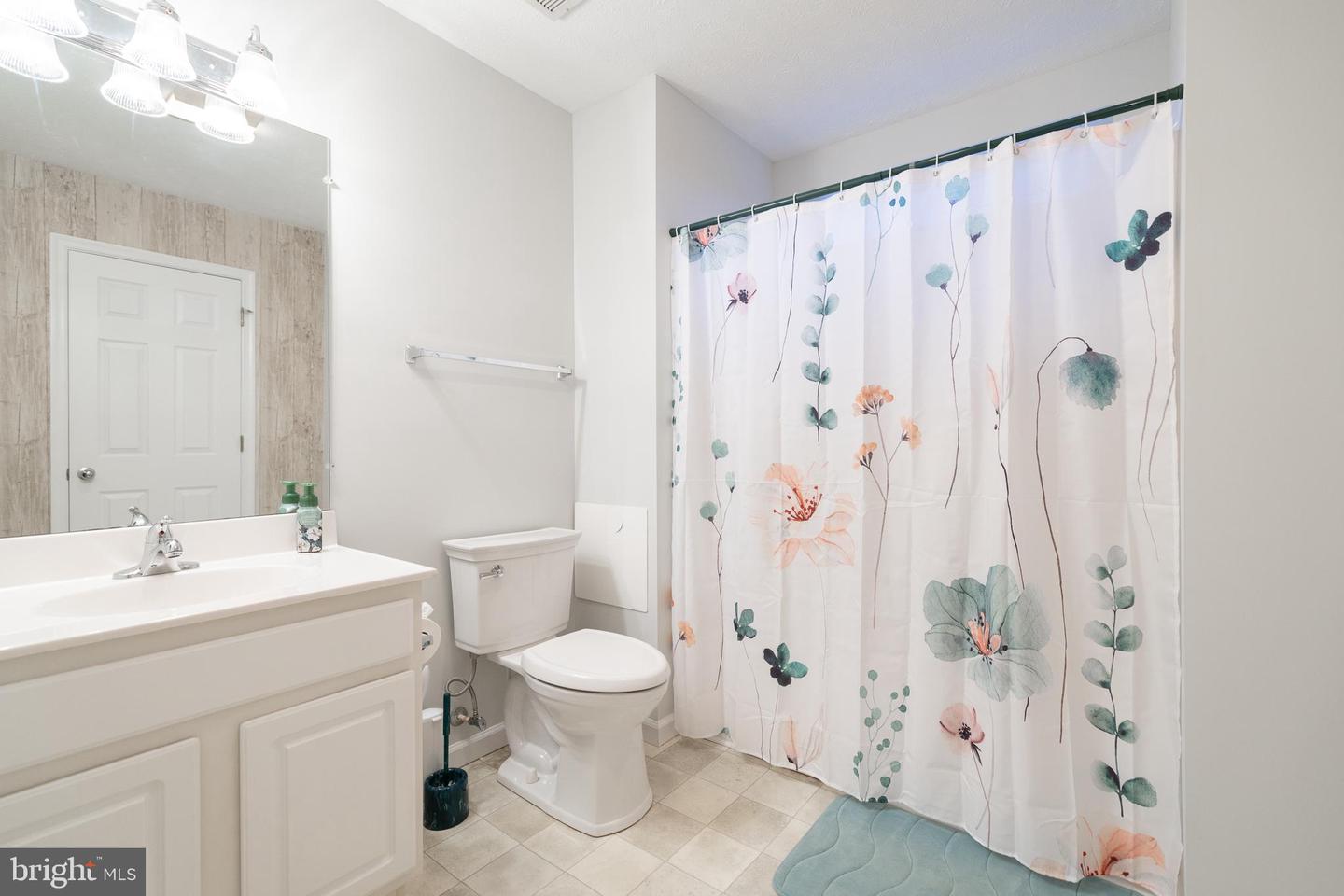 3915 APPLE PIE RIDGE RD, WINCHESTER, Virginia 22603, 5 Bedrooms Bedrooms, ,3 BathroomsBathrooms,Residential,For sale,3915 APPLE PIE RIDGE RD,VAFV2038588 MLS # VAFV2038588