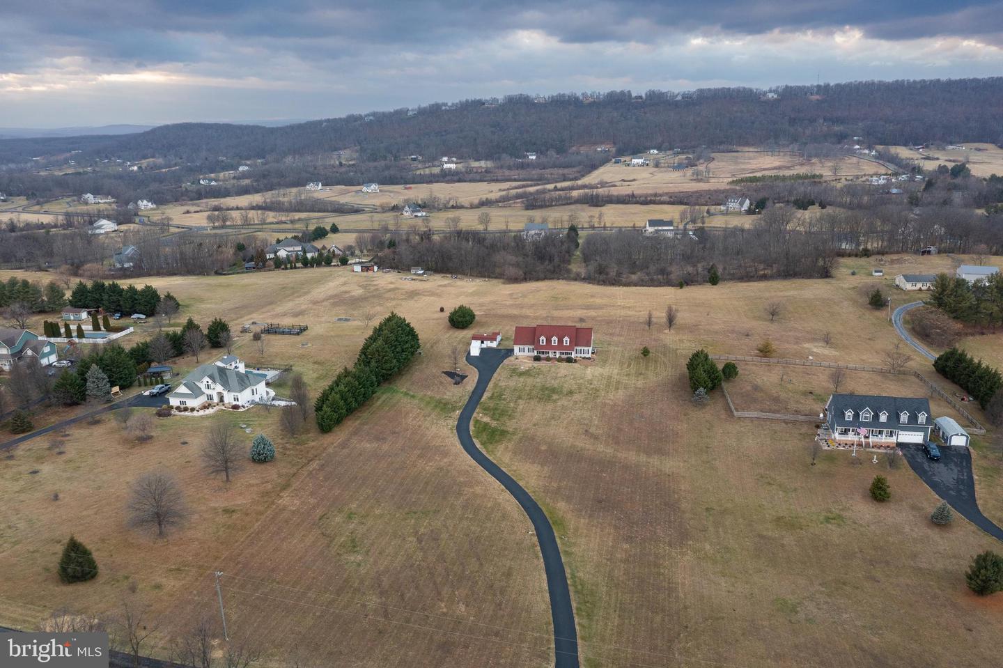 3915 APPLE PIE RIDGE RD, WINCHESTER, Virginia 22603, 5 Bedrooms Bedrooms, ,3 BathroomsBathrooms,Residential,For sale,3915 APPLE PIE RIDGE RD,VAFV2038588 MLS # VAFV2038588