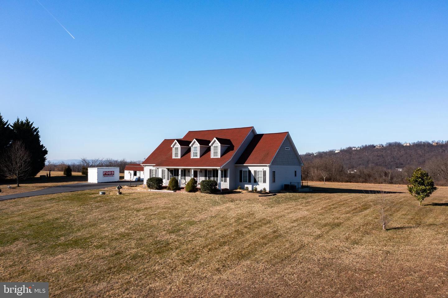 3915 APPLE PIE RIDGE RD, WINCHESTER, Virginia 22603, 5 Bedrooms Bedrooms, ,3 BathroomsBathrooms,Residential,For sale,3915 APPLE PIE RIDGE RD,VAFV2038588 MLS # VAFV2038588