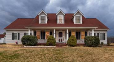 3915 APPLE PIE RIDGE RD, WINCHESTER, Virginia 22603, 5 Bedrooms Bedrooms, ,3 BathroomsBathrooms,Residential,For sale,3915 APPLE PIE RIDGE RD,VAFV2038588 MLS # VAFV2038588