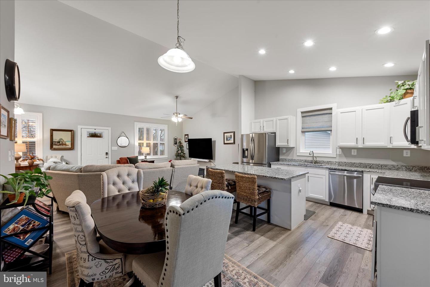 103 QUAIL CT, CROSS JUNCTION, Virginia 22625, 3 Bedrooms Bedrooms, ,2 BathroomsBathrooms,Residential,For sale,103 QUAIL CT,VAFV2038592 MLS # VAFV2038592