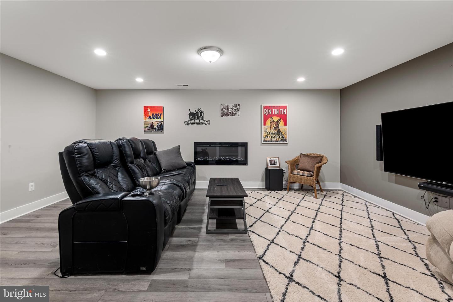 103 QUAIL CT, CROSS JUNCTION, Virginia 22625, 3 Bedrooms Bedrooms, ,2 BathroomsBathrooms,Residential,For sale,103 QUAIL CT,VAFV2038592 MLS # VAFV2038592