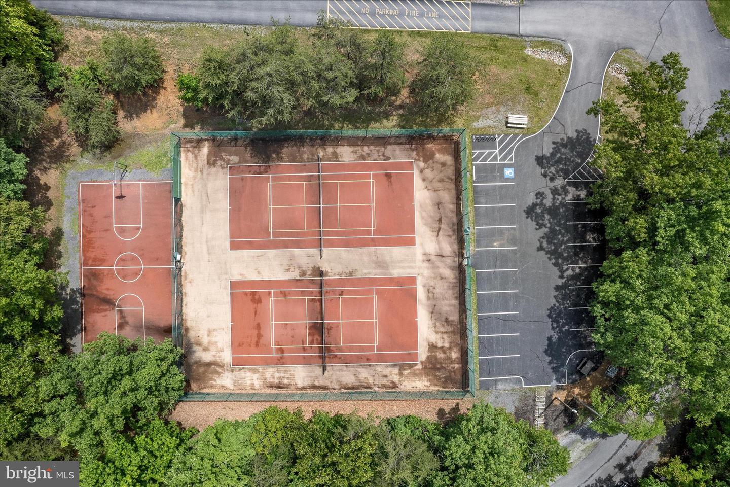 103 QUAIL CT, CROSS JUNCTION, Virginia 22625, 3 Bedrooms Bedrooms, ,2 BathroomsBathrooms,Residential,For sale,103 QUAIL CT,VAFV2038592 MLS # VAFV2038592