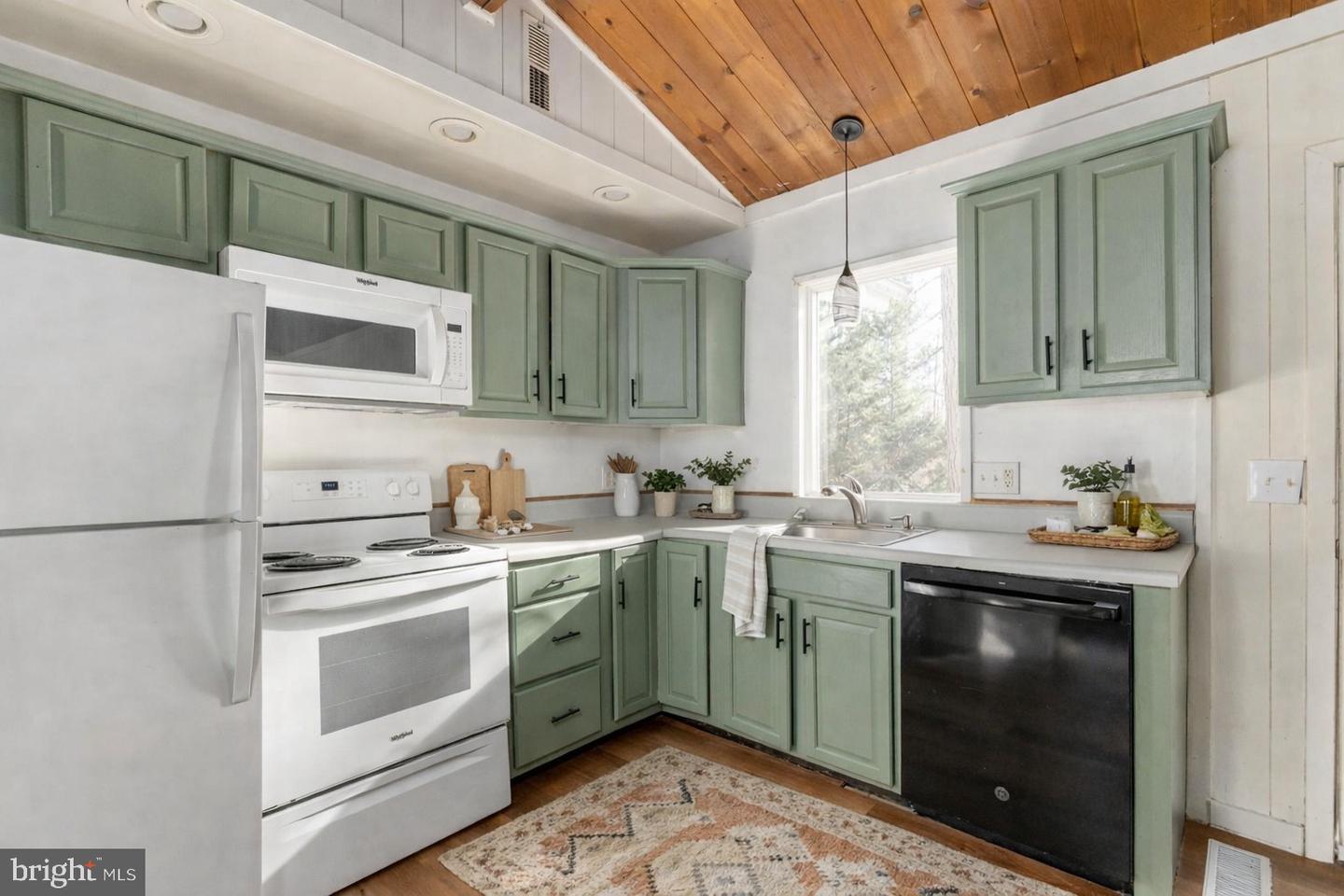 28 TANGLEWOOD RD, PALMYRA, Virginia 22963, 3 Bedrooms Bedrooms, ,2 BathroomsBathrooms,Residential,For sale,28 TANGLEWOOD RD,VAFN2000572 MLS # VAFN2000572