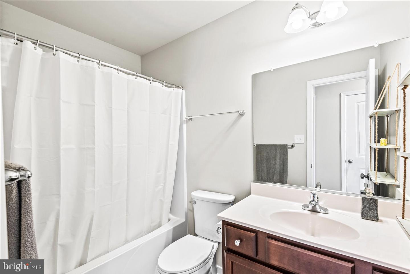 318 BROOKING CT, AYLETT, Virginia 23009, 4 Bedrooms Bedrooms, 8 Rooms Rooms,2 BathroomsBathrooms,Residential,For sale,318 BROOKING CT,VAKW2000256 MLS # VAKW2000256