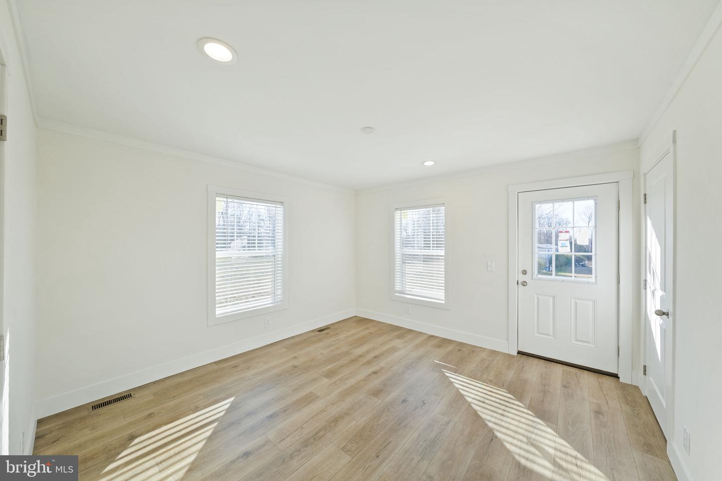 819 BOTTOM RD, SAINT STEPHENS CHURCH, Virginia 23148, 3 Bedrooms Bedrooms, ,2 BathroomsBathrooms,Residential,For sale,819 BOTTOM RD,VAKQ2000190 MLS # VAKQ2000190