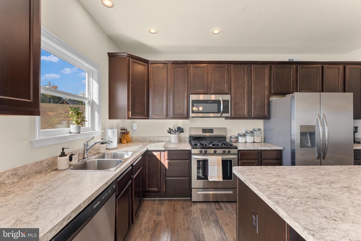 10444 QUARTZ, CULPEPER, Virginia 22701, 4 Bedrooms Bedrooms, ,3 BathroomsBathrooms,Residential,For sale,10444 QUARTZ,VACU2012270 MLS # VACU2012270