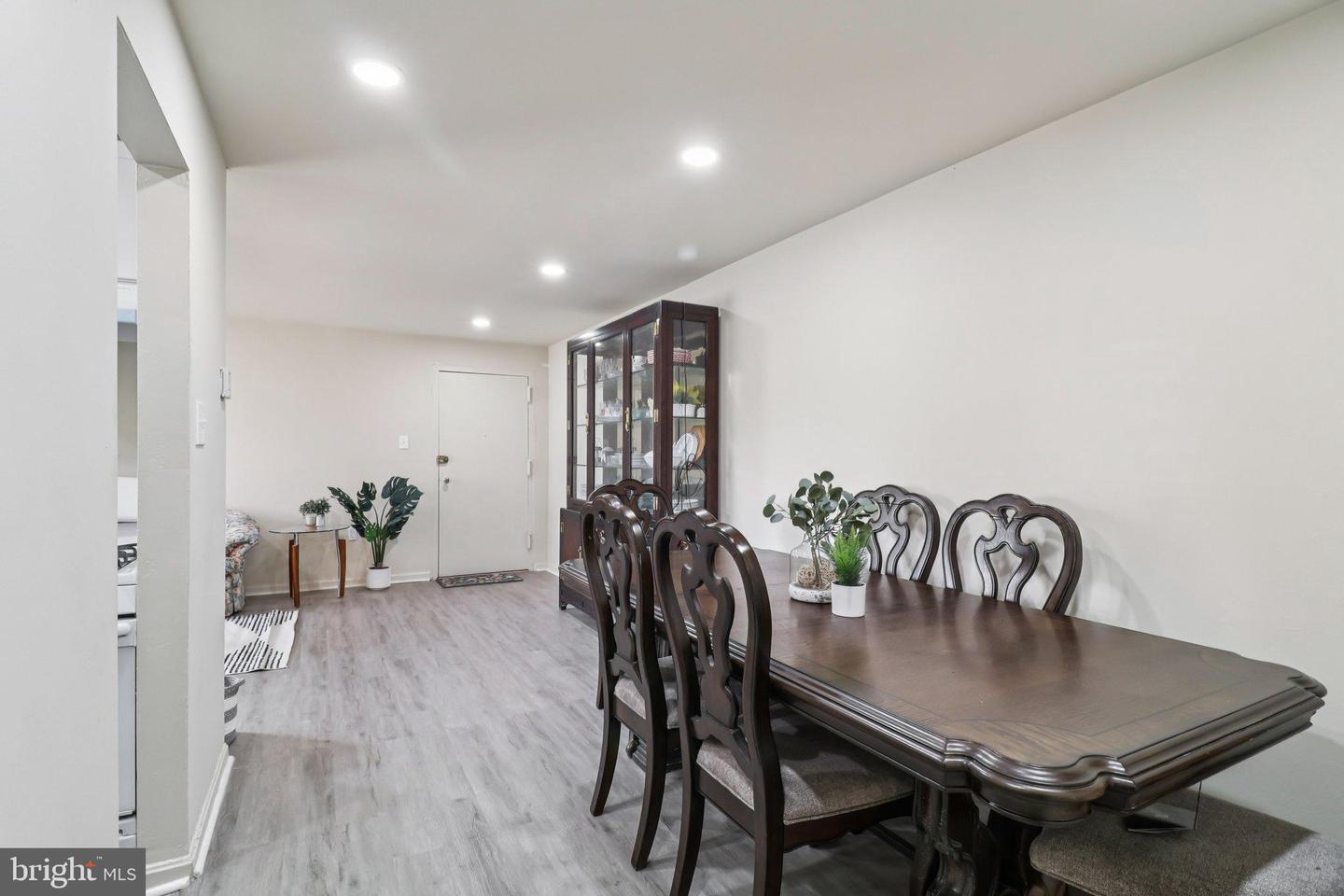 5925 QUANTRELL AVE #104, ALEXANDRIA, Virginia 22312, 2 Bedrooms Bedrooms, 6 Rooms Rooms,1 BathroomBathrooms,Residential,For sale,5925 QUANTRELL AVE #104,VAAX2052684 MLS # VAAX2052684 5925 QUANTRELL AVE #104, ALEXANDRIA, Virginia 22312, 2 Bedrooms Bedrooms, 6 Rooms Rooms,1 BathroomBathrooms,Residential,For sale,5925 QUANTRELL AVE #104,VAAX2052684 MLS # VAAX2052684