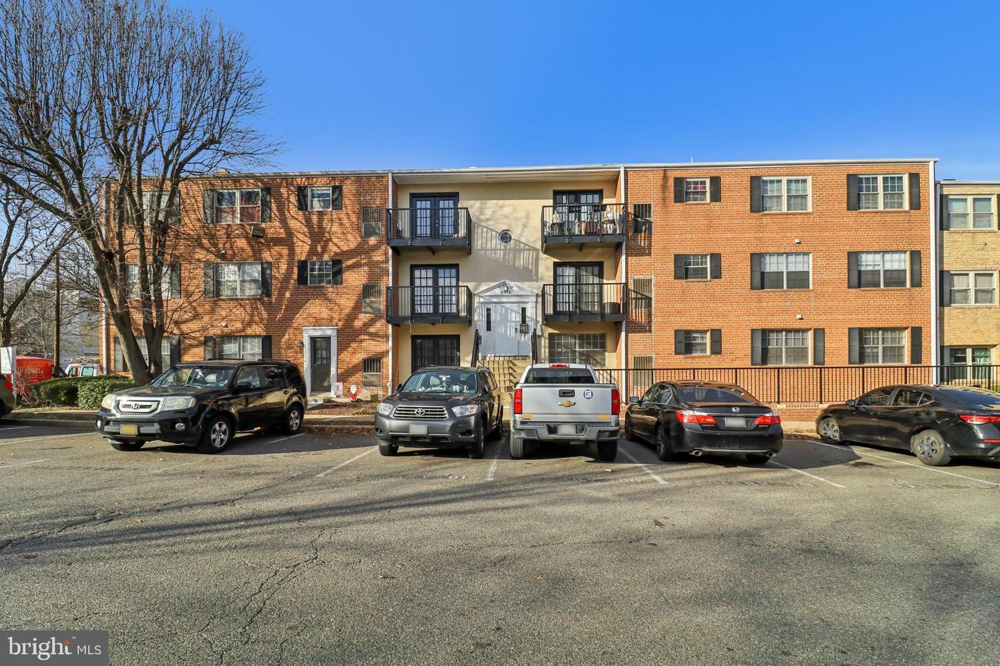 5925 QUANTRELL AVE #104, ALEXANDRIA, Virginia 22312, 2 Bedrooms Bedrooms, 6 Rooms Rooms,1 BathroomBathrooms,Residential,For sale,5925 QUANTRELL AVE #104,VAAX2052684 MLS # VAAX2052684 5925 QUANTRELL AVE #104, ALEXANDRIA, Virginia 22312, 2 Bedrooms Bedrooms, 6 Rooms Rooms,1 BathroomBathrooms,Residential,For sale,5925 QUANTRELL AVE #104,VAAX2052684 MLS # VAAX2052684