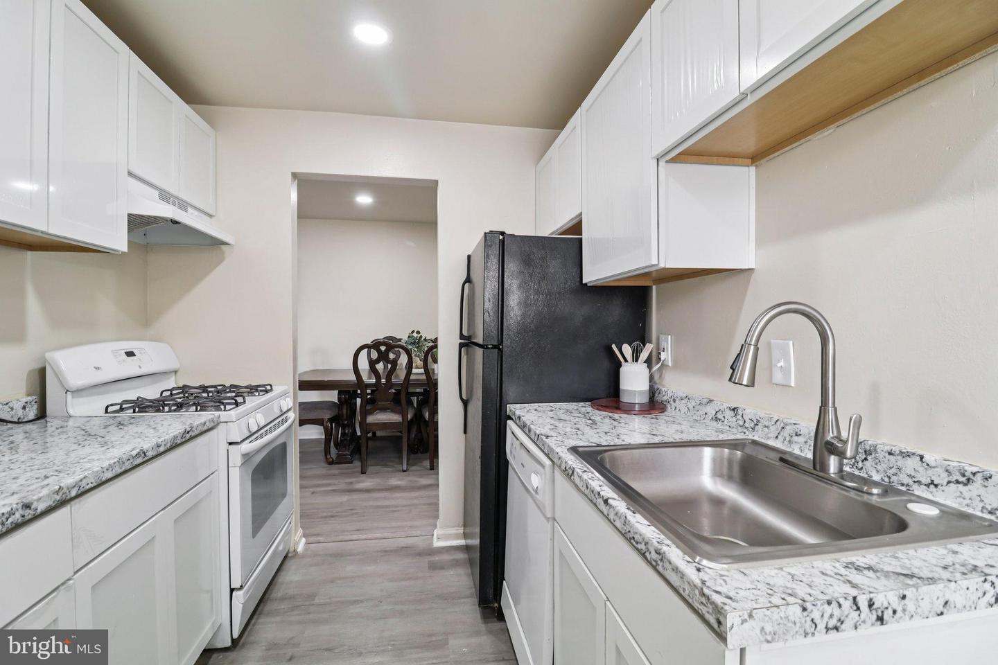 5925 QUANTRELL AVE #104, ALEXANDRIA, Virginia 22312, 2 Bedrooms Bedrooms, 6 Rooms Rooms,1 BathroomBathrooms,Residential,For sale,5925 QUANTRELL AVE #104,VAAX2052684 MLS # VAAX2052684 5925 QUANTRELL AVE #104, ALEXANDRIA, Virginia 22312, 2 Bedrooms Bedrooms, 6 Rooms Rooms,1 BathroomBathrooms,Residential,For sale,5925 QUANTRELL AVE #104,VAAX2052684 MLS # VAAX2052684