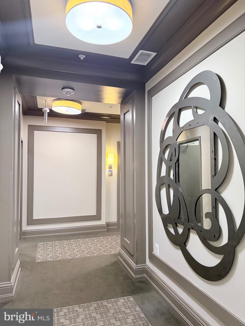 3160 JOHN GLENN ST #505, HERNDON, Virginia 20171, 2 Bedrooms Bedrooms, ,2 BathroomsBathrooms,Residential,For sale,3160 JOHN GLENN ST #505,VAFX2283422 MLS # VAFX2283422