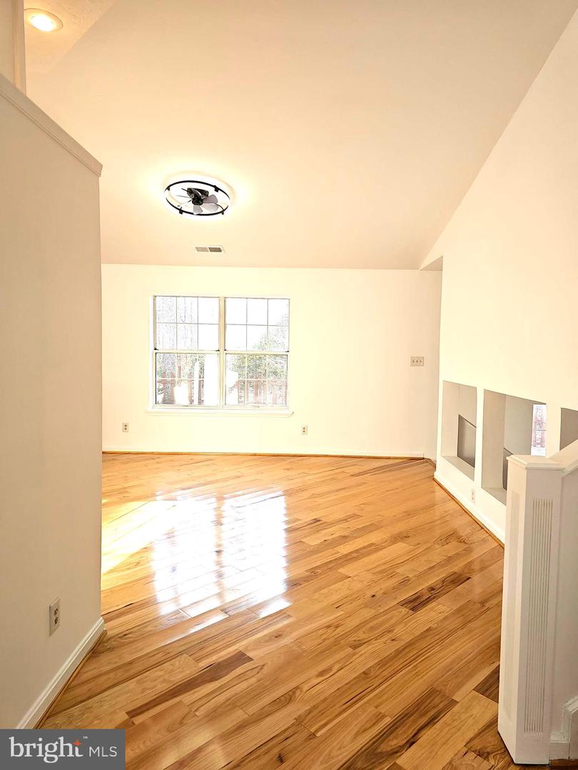 2496 JEFFERSON WOODS, AMISSVILLE, Virginia 20106, 3 Bedrooms Bedrooms, ,2 BathroomsBathrooms,Residential,For sale,2496 JEFFERSON WOODS,VACU2012274 MLS # VACU2012274 2496 JEFFERSON WOODS, AMISSVILLE, Virginia 20106, 3 Bedrooms Bedrooms, ,2 BathroomsBathrooms,Residential,For sale,2496 JEFFERSON WOODS,VACU2012274 MLS # VACU2012274