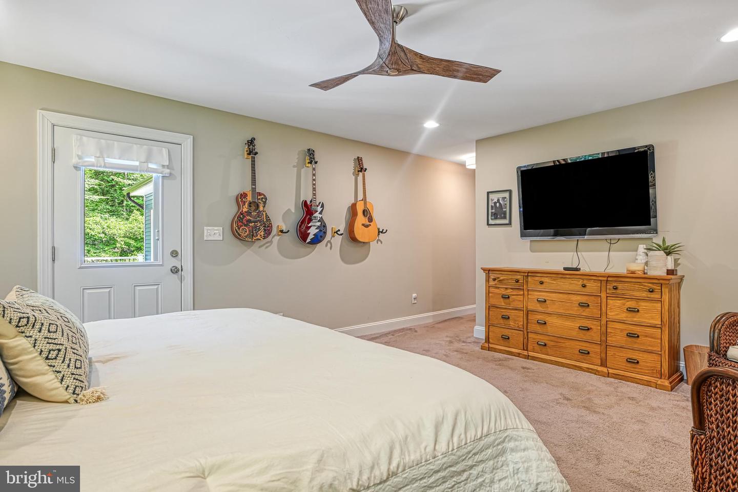 222 BATTLEFIELD RD, LOCUST GROVE, Virginia 22508, 3 Bedrooms Bedrooms, ,2 BathroomsBathrooms,Residential,For sale,222 BATTLEFIELD RD,VAOR2013026 MLS # VAOR2013026