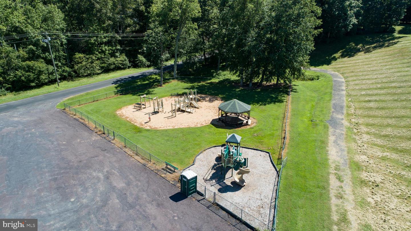 222 BATTLEFIELD RD, LOCUST GROVE, Virginia 22508, 3 Bedrooms Bedrooms, ,2 BathroomsBathrooms,Residential,For sale,222 BATTLEFIELD RD,VAOR2013026 MLS # VAOR2013026