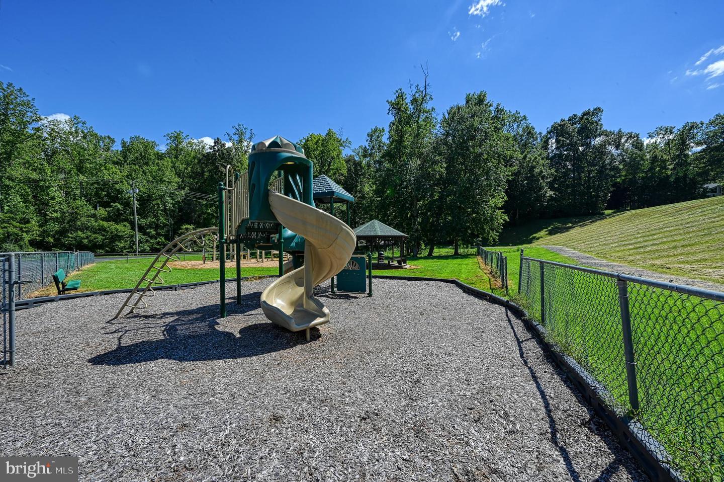 222 BATTLEFIELD RD, LOCUST GROVE, Virginia 22508, 3 Bedrooms Bedrooms, ,2 BathroomsBathrooms,Residential,For sale,222 BATTLEFIELD RD,VAOR2013026 MLS # VAOR2013026