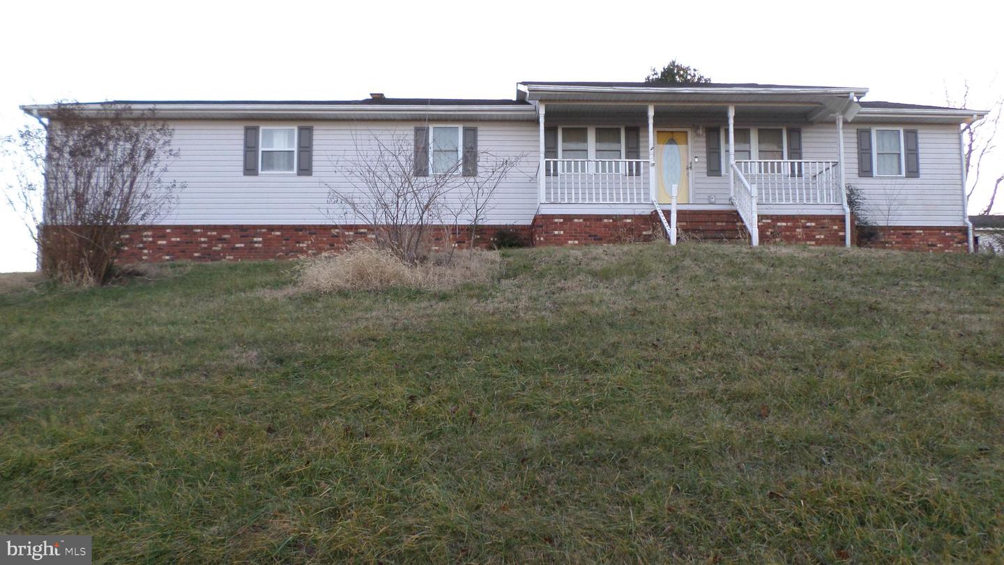 15558 KINGS HWY, KING GEORGE, Virginia 22485, 4 Bedrooms Bedrooms, ,4 BathroomsBathrooms,Residential,For sale,15558 KINGS HWY,VAKG2007430 MLS # VAKG2007430