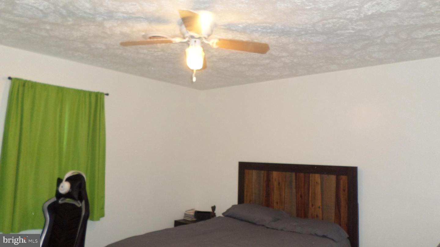 15558 KINGS HWY, KING GEORGE, Virginia 22485, 4 Bedrooms Bedrooms, ,4 BathroomsBathrooms,Residential,For sale,15558 KINGS HWY,VAKG2007430 MLS # VAKG2007430