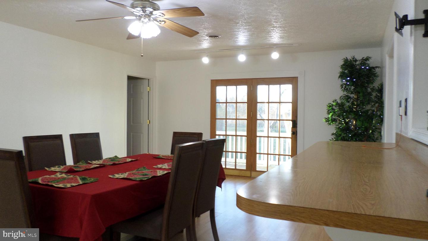 15558 KINGS HWY, KING GEORGE, Virginia 22485, 4 Bedrooms Bedrooms, ,4 BathroomsBathrooms,Residential,For sale,15558 KINGS HWY,VAKG2007430 MLS # VAKG2007430