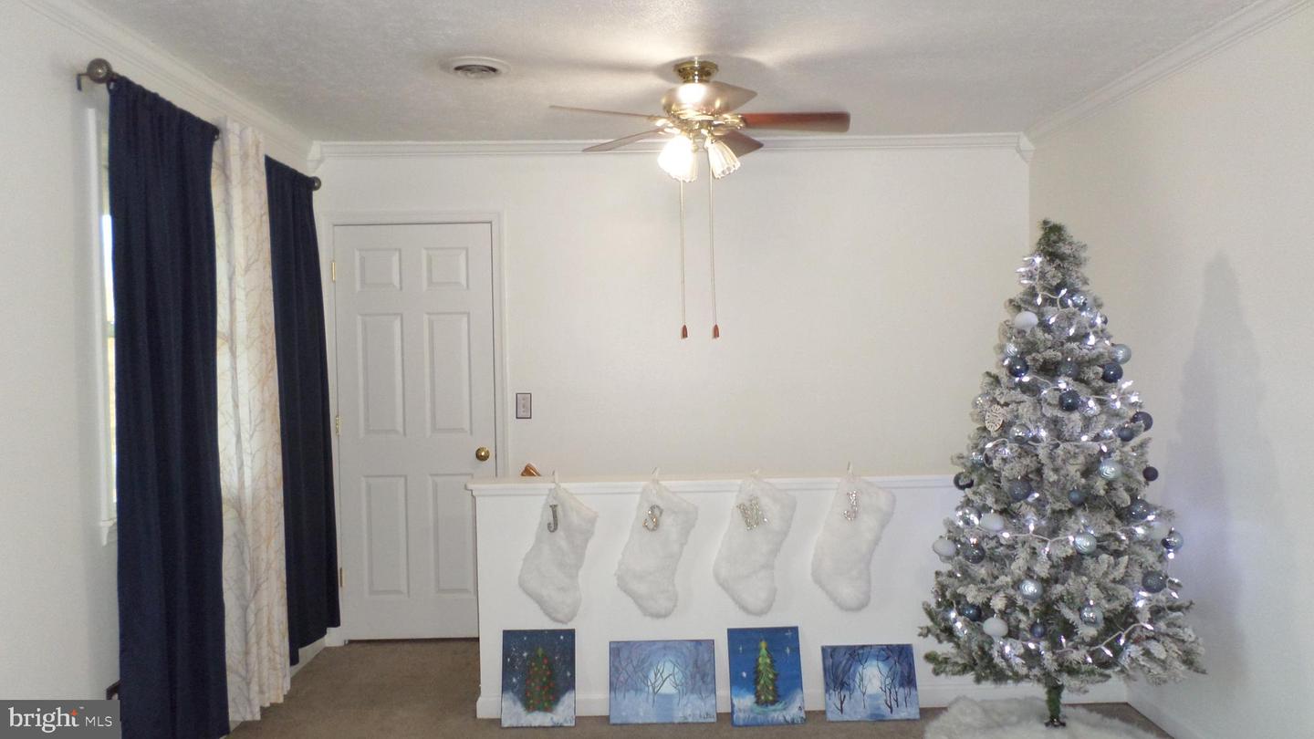 15558 KINGS HWY, KING GEORGE, Virginia 22485, 4 Bedrooms Bedrooms, ,4 BathroomsBathrooms,Residential,For sale,15558 KINGS HWY,VAKG2007430 MLS # VAKG2007430