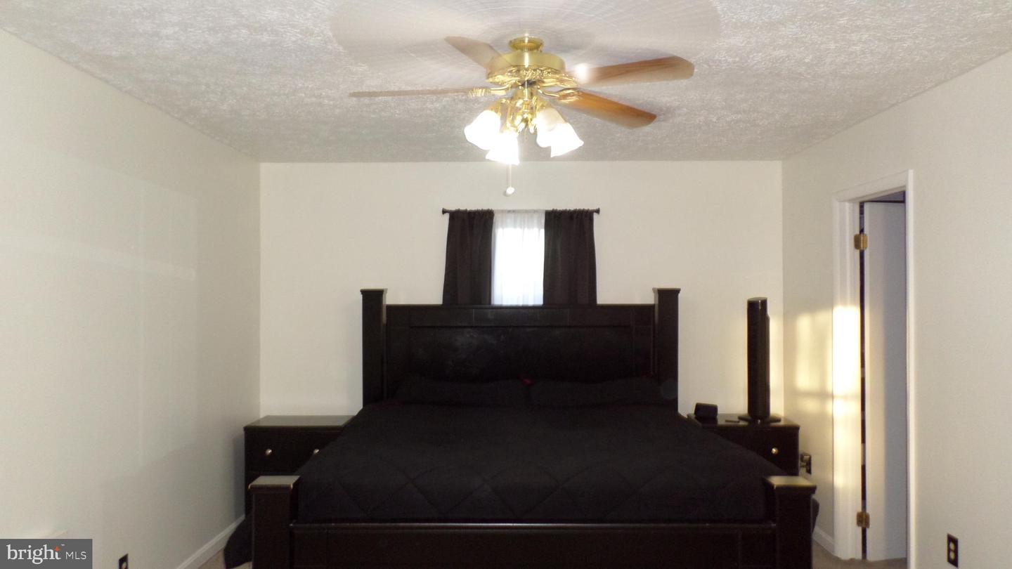 15558 KINGS HWY, KING GEORGE, Virginia 22485, 4 Bedrooms Bedrooms, ,4 BathroomsBathrooms,Residential,For sale,15558 KINGS HWY,VAKG2007430 MLS # VAKG2007430