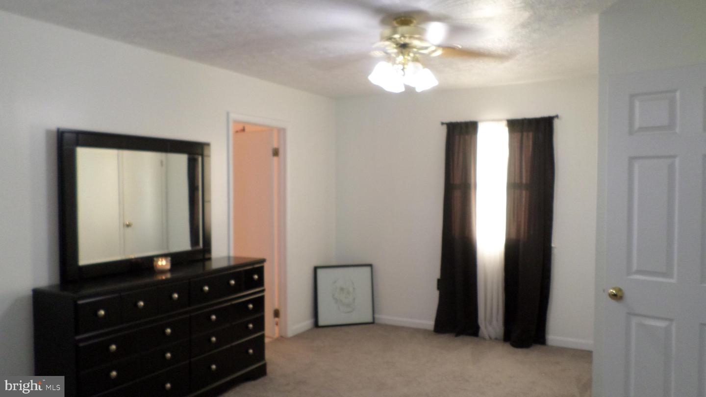 15558 KINGS HWY, KING GEORGE, Virginia 22485, 4 Bedrooms Bedrooms, ,4 BathroomsBathrooms,Residential,For sale,15558 KINGS HWY,VAKG2007430 MLS # VAKG2007430