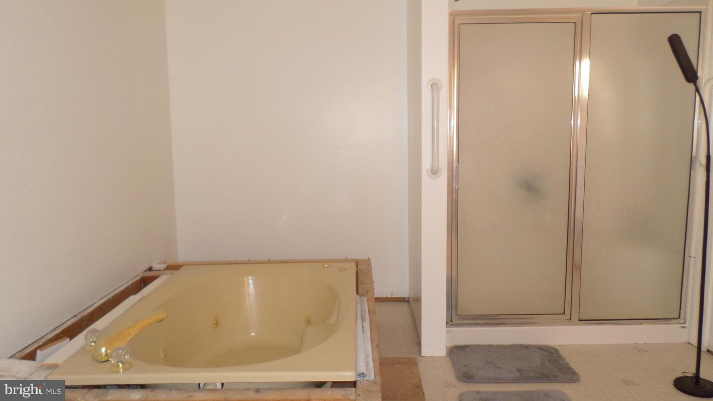 15558 KINGS HWY, KING GEORGE, Virginia 22485, 4 Bedrooms Bedrooms, ,4 BathroomsBathrooms,Residential,For sale,15558 KINGS HWY,VAKG2007430 MLS # VAKG2007430