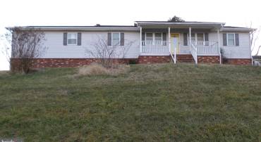 15558 KINGS HWY, KING GEORGE, Virginia 22485, 4 Bedrooms Bedrooms, ,4 BathroomsBathrooms,Residential,For sale,15558 KINGS HWY,VAKG2007430 MLS # VAKG2007430