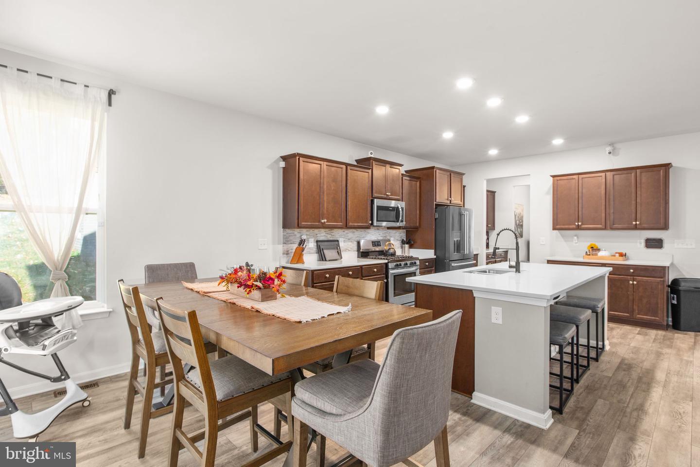 9 MOSSY CREEK LN, FREDERICKSBURG, Virginia 22405, 6 Bedrooms Bedrooms, ,5 BathroomsBathrooms,Residential,For sale,9 MOSSY CREEK LN,VAST2044858 MLS # VAST2044858