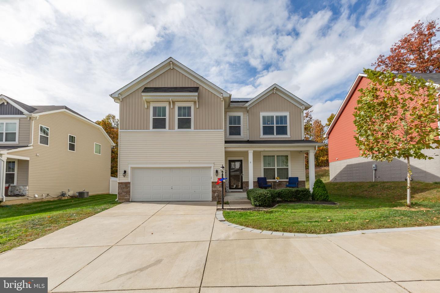 9 MOSSY CREEK LN, FREDERICKSBURG, Virginia 22405, 6 Bedrooms Bedrooms, ,5 BathroomsBathrooms,Residential,For sale,9 MOSSY CREEK LN,VAST2044858 MLS # VAST2044858