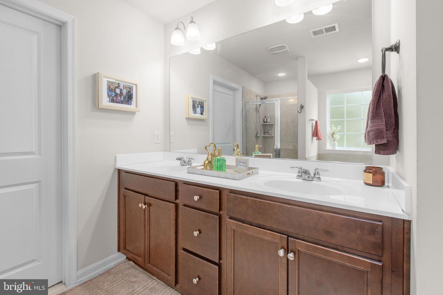 9 MOSSY CREEK LN, FREDERICKSBURG, Virginia 22405, 6 Bedrooms Bedrooms, ,5 BathroomsBathrooms,Residential,For sale,9 MOSSY CREEK LN,VAST2044858 MLS # VAST2044858