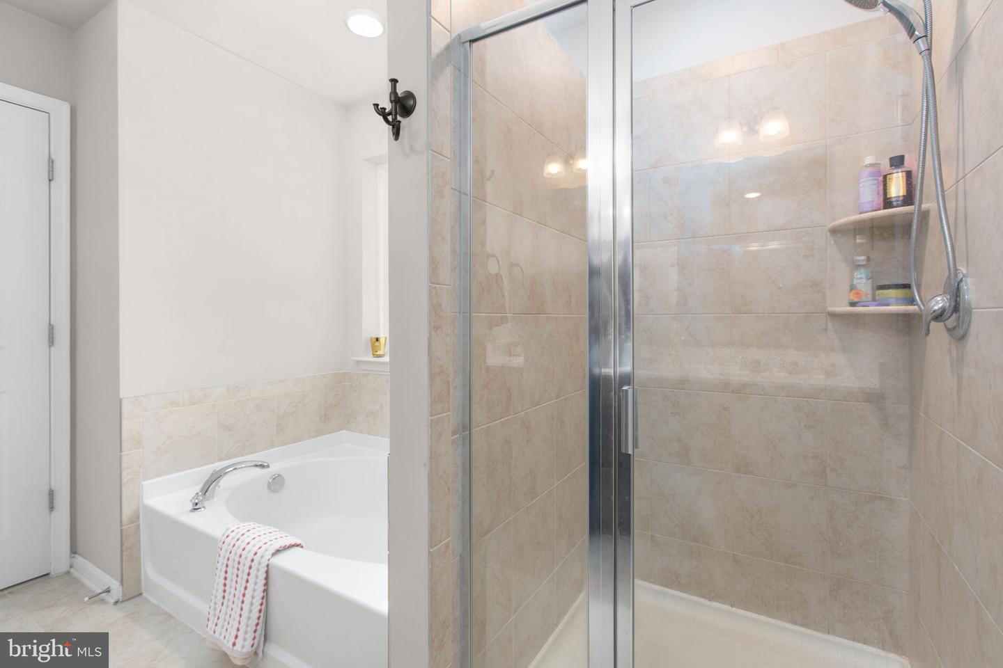 9 MOSSY CREEK LN, FREDERICKSBURG, Virginia 22405, 6 Bedrooms Bedrooms, ,5 BathroomsBathrooms,Residential,For sale,9 MOSSY CREEK LN,VAST2044858 MLS # VAST2044858