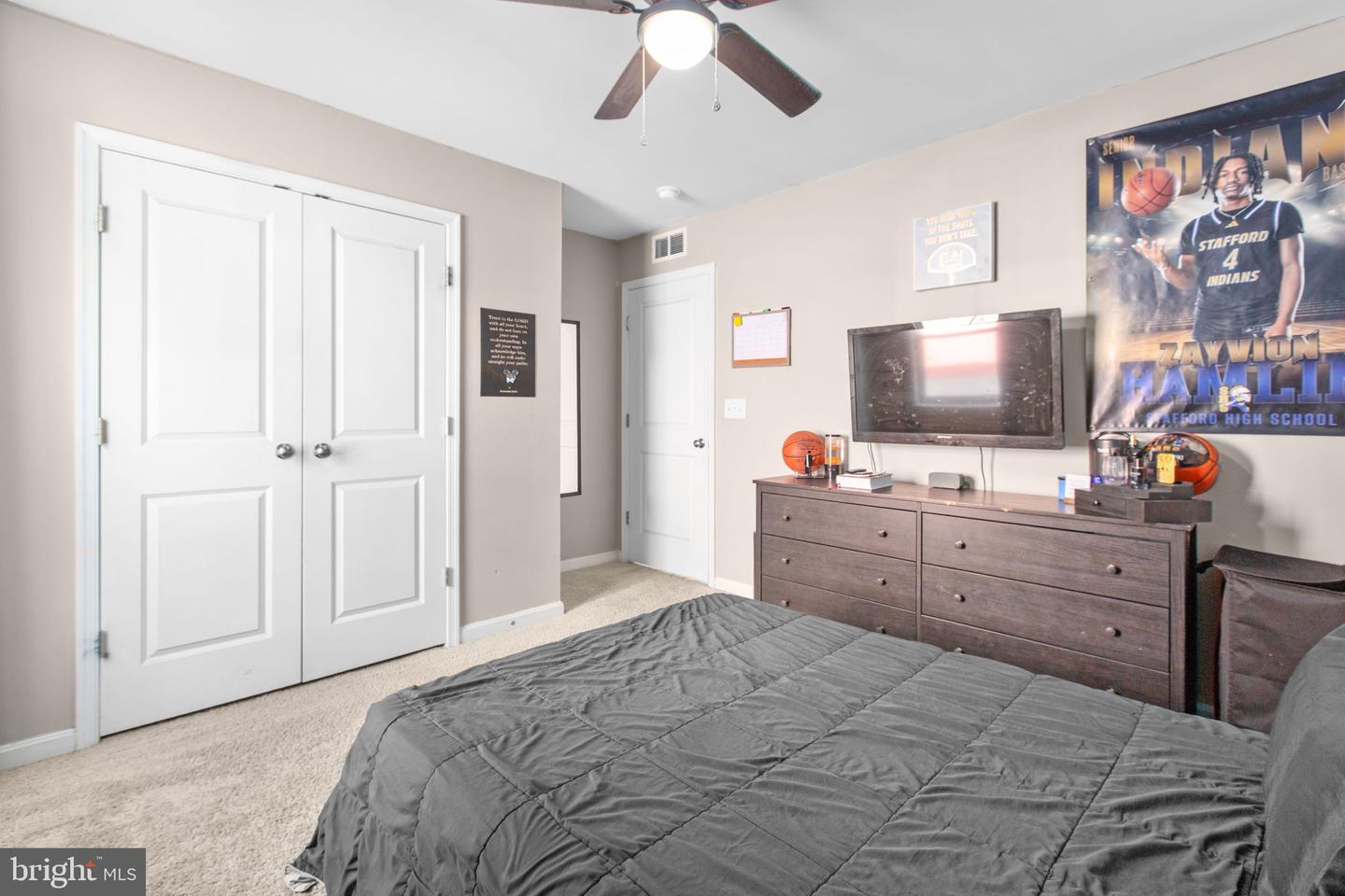 9 MOSSY CREEK LN, FREDERICKSBURG, Virginia 22405, 6 Bedrooms Bedrooms, ,5 BathroomsBathrooms,Residential,For sale,9 MOSSY CREEK LN,VAST2044858 MLS # VAST2044858