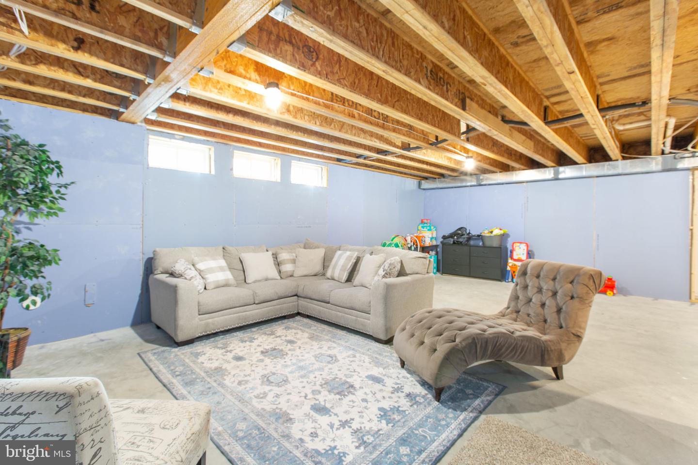 9 MOSSY CREEK LN, FREDERICKSBURG, Virginia 22405, 6 Bedrooms Bedrooms, ,5 BathroomsBathrooms,Residential,For sale,9 MOSSY CREEK LN,VAST2044858 MLS # VAST2044858