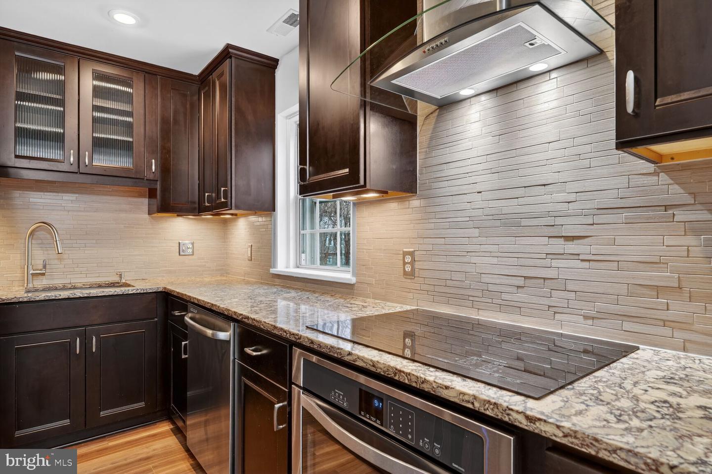 4426 36TH ST S #B2, ARLINGTON, Virginia 22206, 2 Bedrooms Bedrooms, ,2 BathroomsBathrooms,Residential,For sale,4426 36TH ST S #B2,VAAR2067144 MLS # VAAR2067144