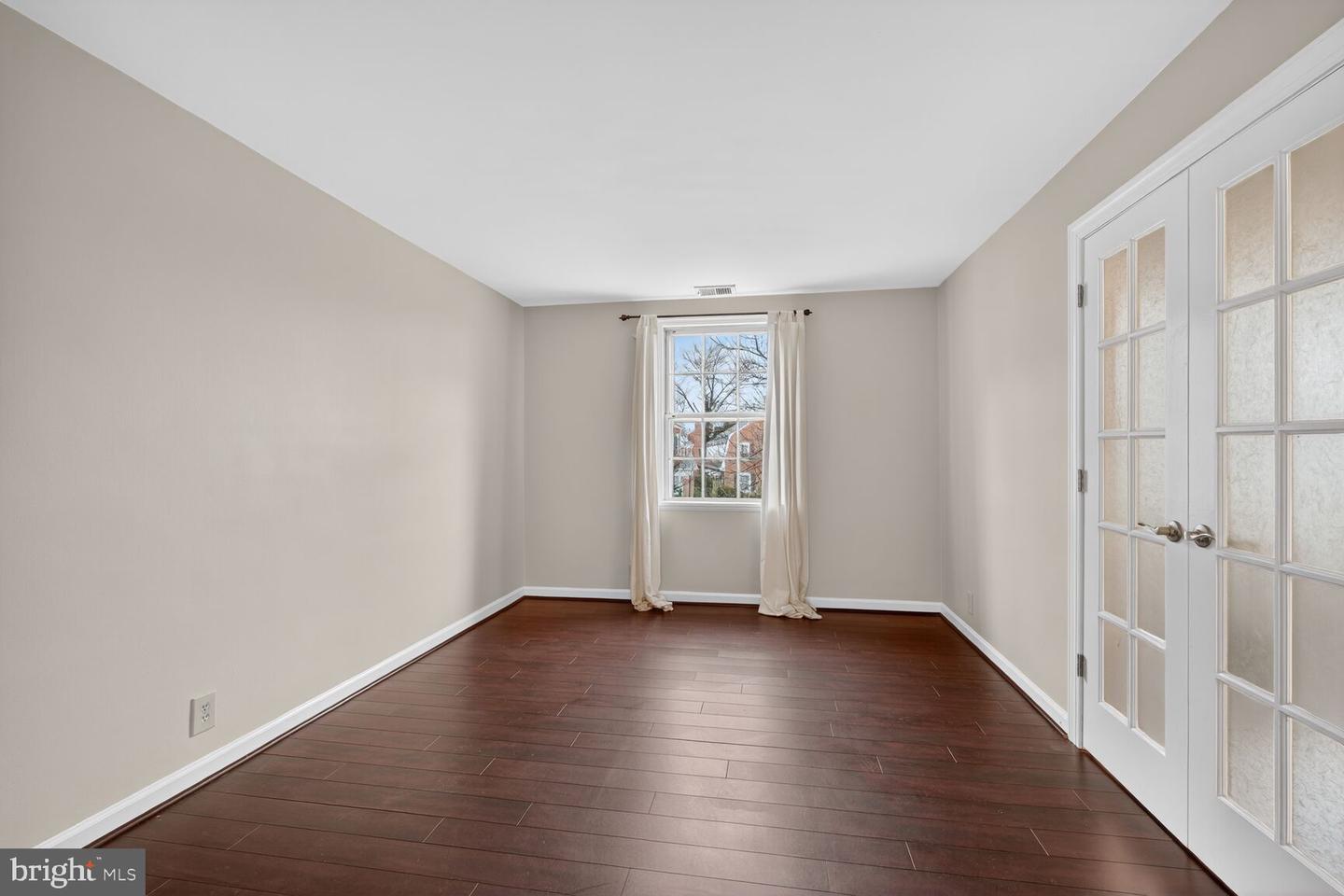 4426 36TH ST S #B2, ARLINGTON, Virginia 22206, 2 Bedrooms Bedrooms, ,2 BathroomsBathrooms,Residential,For sale,4426 36TH ST S #B2,VAAR2067144 MLS # VAAR2067144