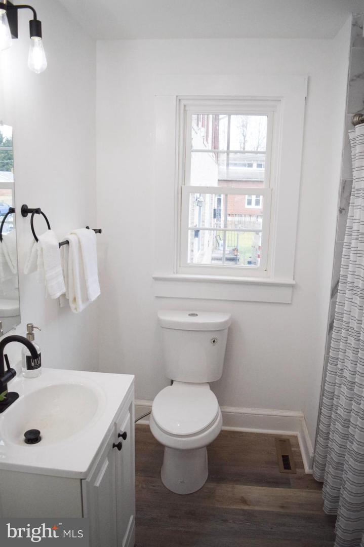 27 JACKSON AVE, WINCHESTER, Virginia 22601, 3 Bedrooms Bedrooms, 8 Rooms Rooms,1 BathroomBathrooms,Residential,For sale,27 JACKSON AVE,VAWI2009632 MLS # VAWI2009632 27 JACKSON AVE, WINCHESTER, Virginia 22601, 3 Bedrooms Bedrooms, 8 Rooms Rooms,1 BathroomBathrooms,Residential,For sale,27 JACKSON AVE,VAWI2009632 MLS # VAWI2009632