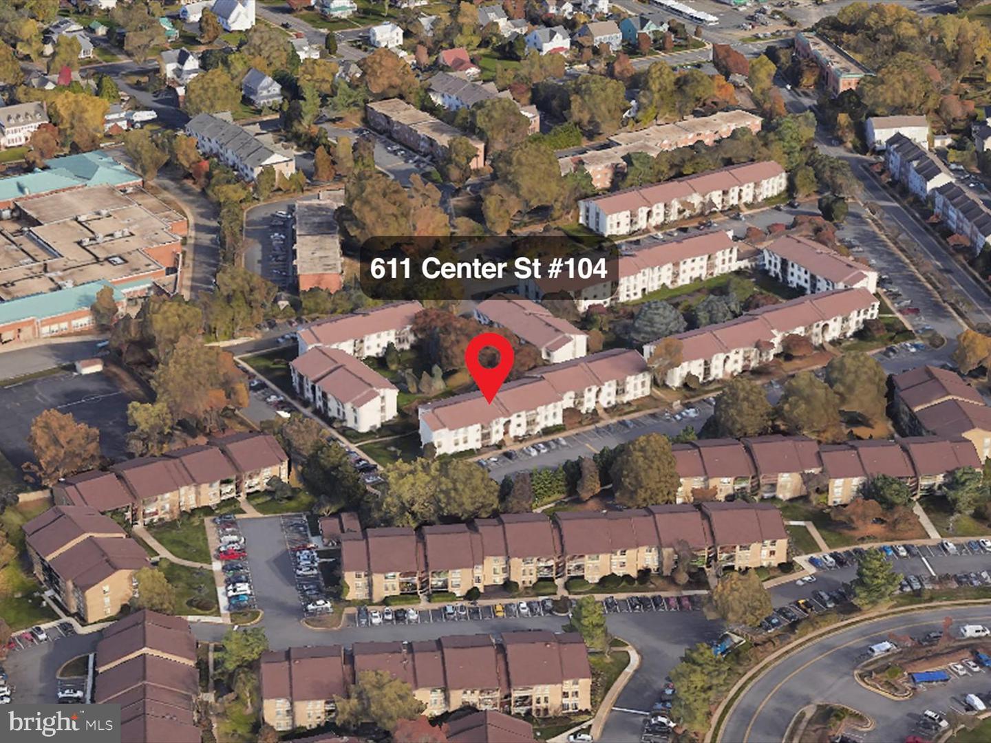 611 CENTER ST #104, HERNDON, Virginia 20170, 2 Bedrooms Bedrooms, 4 Rooms Rooms,2 BathroomsBathrooms,Residential,For sale,611 CENTER ST #104,VAFX2283340 MLS # VAFX2283340