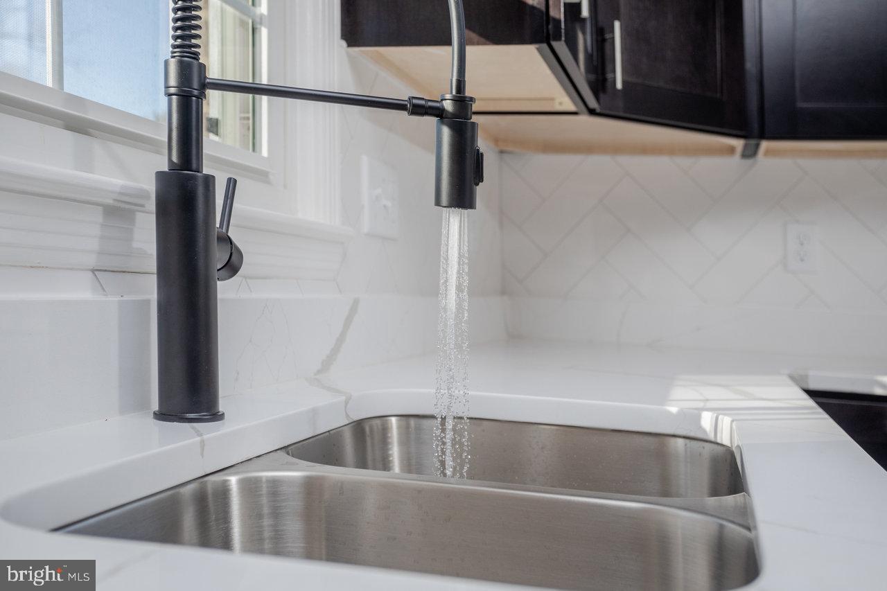 12 ESSEX RD, GROTTOES, Virginia 24441, 3 Bedrooms Bedrooms, ,2 BathroomsBathrooms,Residential,For sale,12 ESSEX RD,VAAG2002720 MLS # VAAG2002720