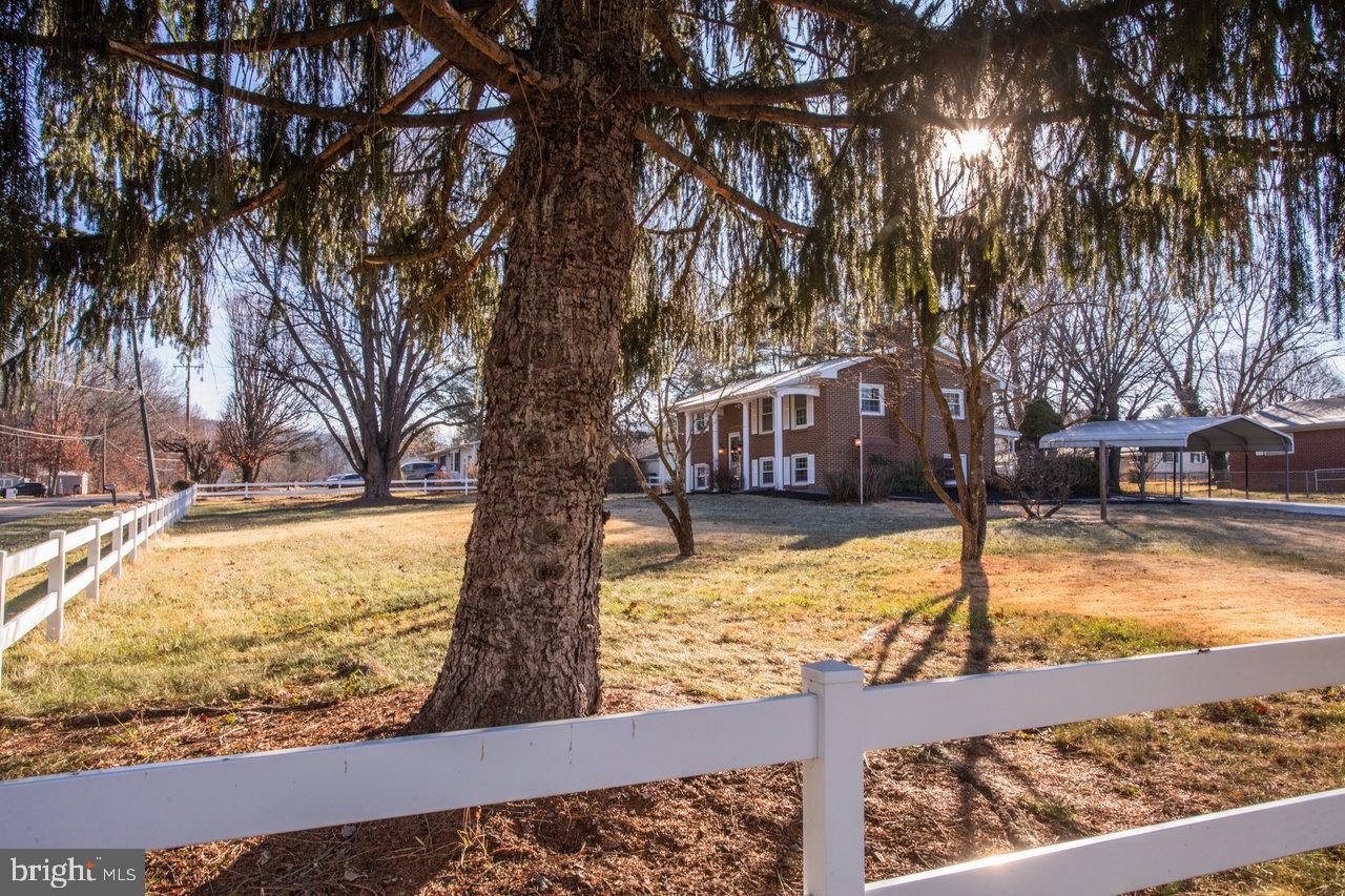 12 ESSEX RD, GROTTOES, Virginia 24441, 3 Bedrooms Bedrooms, ,2 BathroomsBathrooms,Residential,For sale,12 ESSEX RD,VAAG2002720 MLS # VAAG2002720