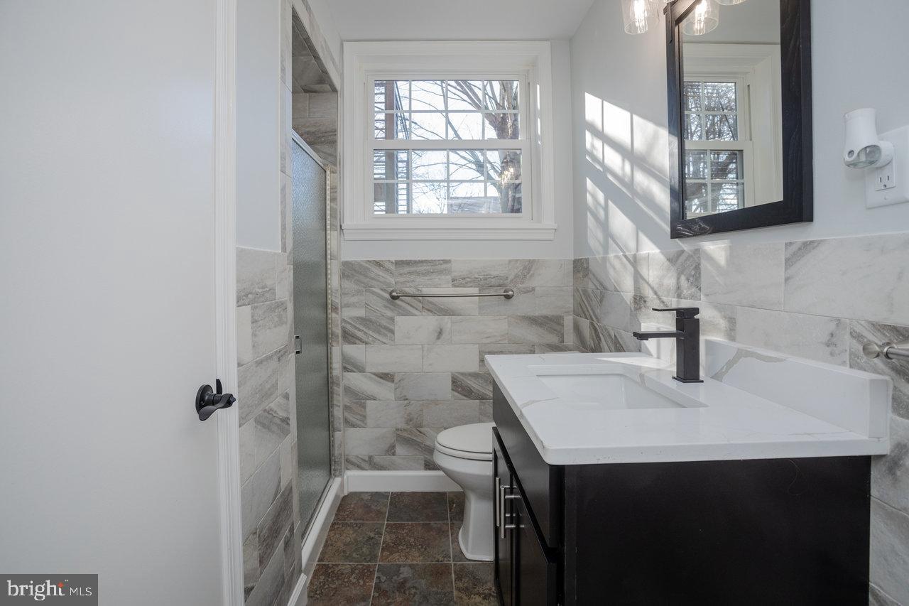 12 ESSEX RD, GROTTOES, Virginia 24441, 3 Bedrooms Bedrooms, ,2 BathroomsBathrooms,Residential,For sale,12 ESSEX RD,VAAG2002720 MLS # VAAG2002720