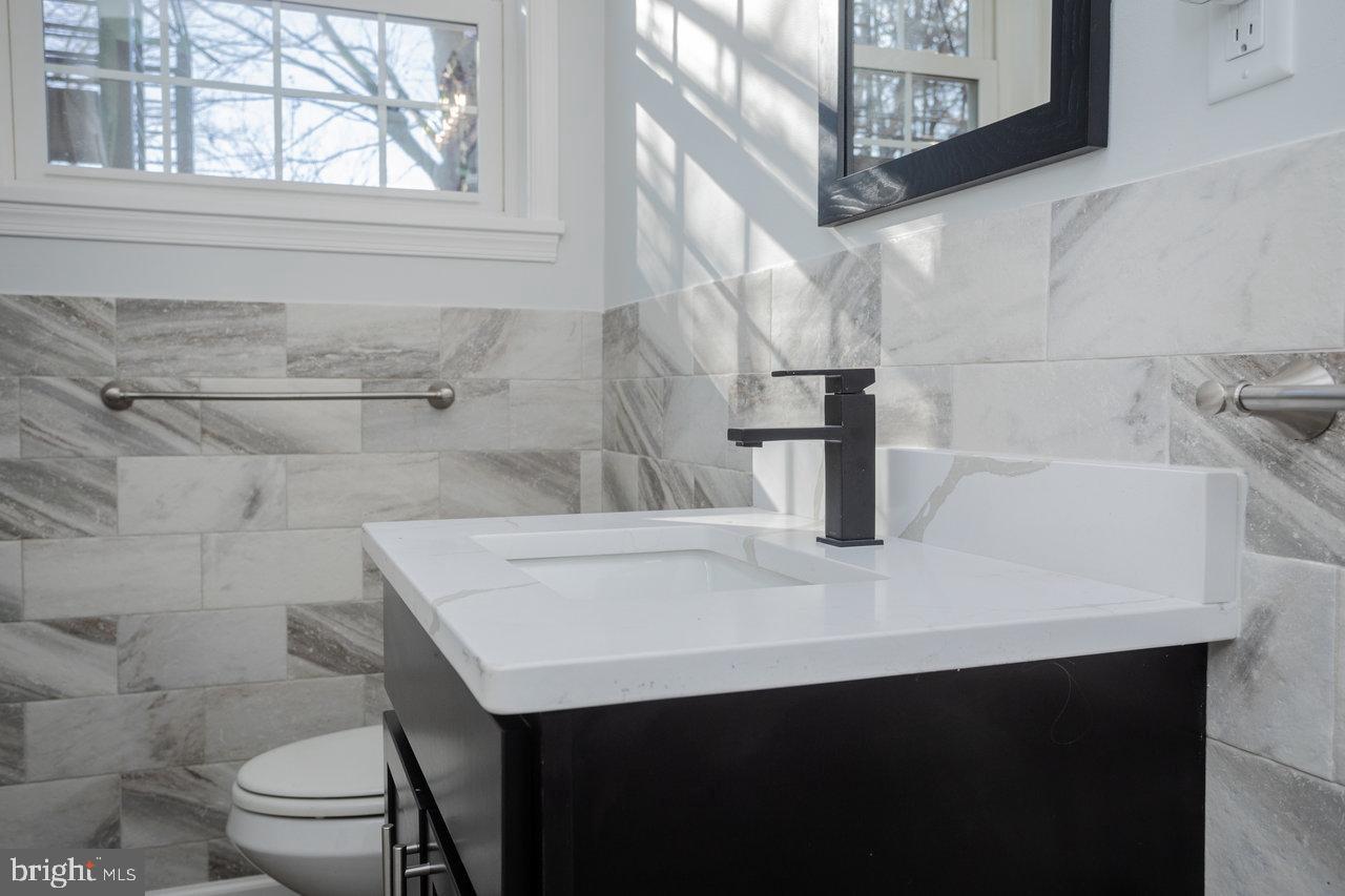 12 ESSEX RD, GROTTOES, Virginia 24441, 3 Bedrooms Bedrooms, ,2 BathroomsBathrooms,Residential,For sale,12 ESSEX RD,VAAG2002720 MLS # VAAG2002720