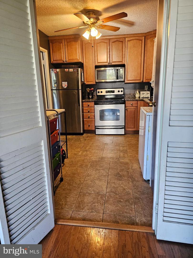 250 S REYNOLDS ST #206, ALEXANDRIA, Virginia 22304, 1 Bedroom Bedrooms, 8 Rooms Rooms,1 BathroomBathrooms,Residential,For sale,250 S REYNOLDS ST #206,VAAX2052668 MLS # VAAX2052668