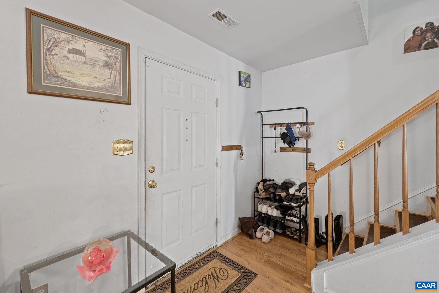 2319 FINCH CT, CHARLOTTESVILLE, Virginia 22911, 4 Bedrooms Bedrooms, ,3 BathroomsBathrooms,Residential,For sale,2319 FINCH CT,672017 MLS # 672017