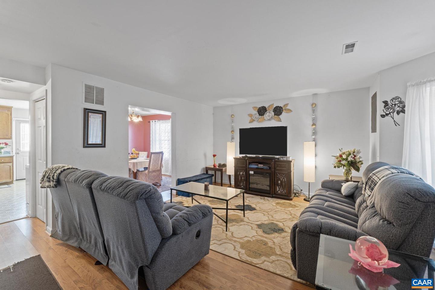 2319 FINCH CT, CHARLOTTESVILLE, Virginia 22911, 4 Bedrooms Bedrooms, ,3 BathroomsBathrooms,Residential,For sale,2319 FINCH CT,672017 MLS # 672017