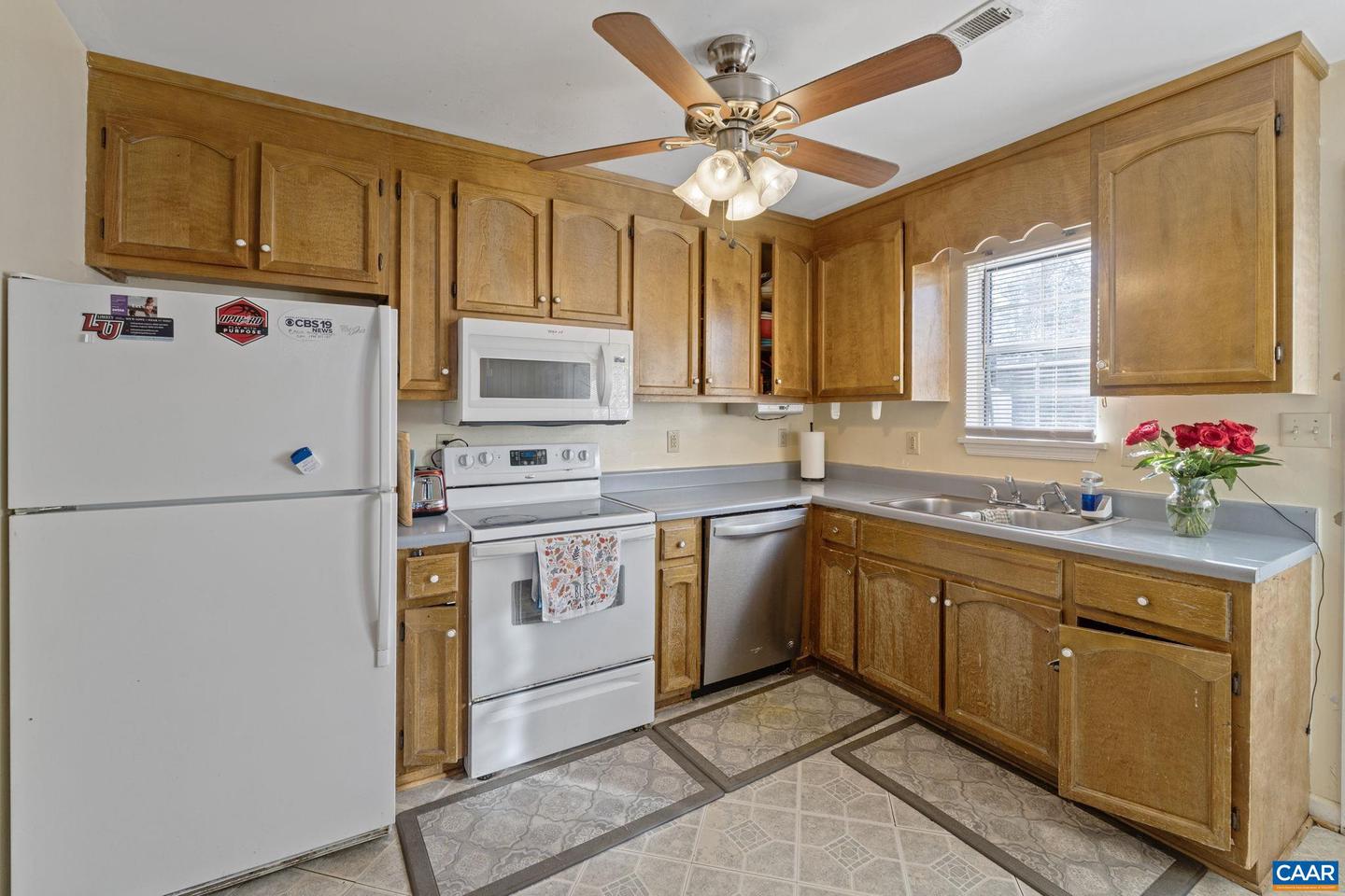 2319 FINCH CT, CHARLOTTESVILLE, Virginia 22911, 4 Bedrooms Bedrooms, ,3 BathroomsBathrooms,Residential,For sale,2319 FINCH CT,672017 MLS # 672017