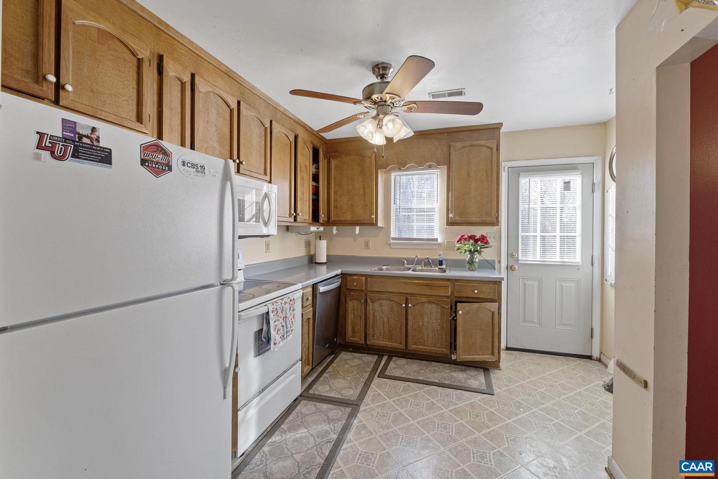 2319 FINCH CT, CHARLOTTESVILLE, Virginia 22911, 4 Bedrooms Bedrooms, ,3 BathroomsBathrooms,Residential,For sale,2319 FINCH CT,672017 MLS # 672017