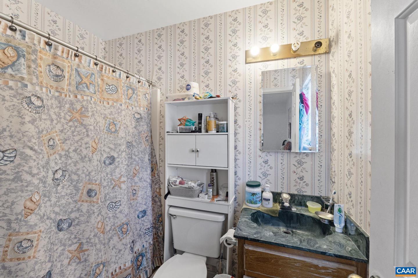 2319 FINCH CT, CHARLOTTESVILLE, Virginia 22911, 4 Bedrooms Bedrooms, ,3 BathroomsBathrooms,Residential,For sale,2319 FINCH CT,672017 MLS # 672017