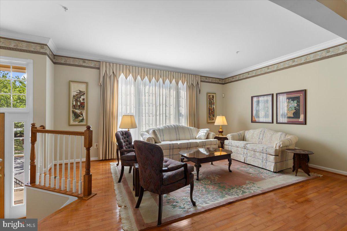 46134 BRISBANE SQ, POTOMAC FALLS, Virginia 20165, 3 Bedrooms Bedrooms, ,3 BathroomsBathrooms,Residential,For sale,46134 BRISBANE SQ,VALO2113002 MLS # VALO2113002